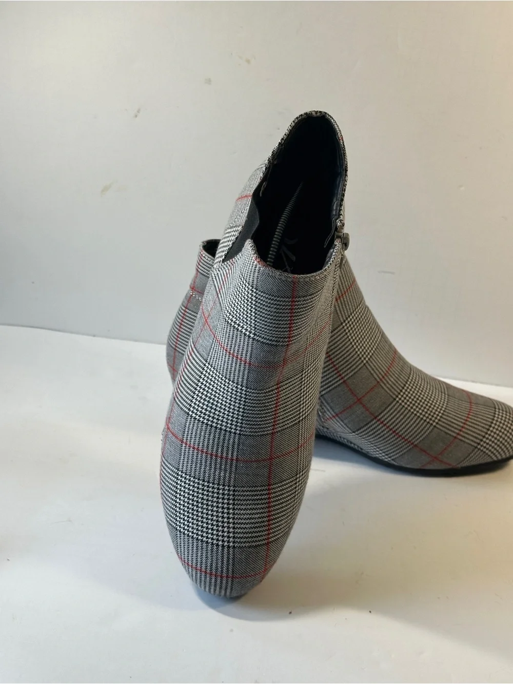 It’s OK Plaid Houndstooth Wedge Ankle Booties Women’s 11M